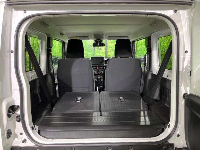 後席を格納すると、これだけの広さが！シーンに合わせたシートアレンジで、大きな荷物も積むことが出来ます♪