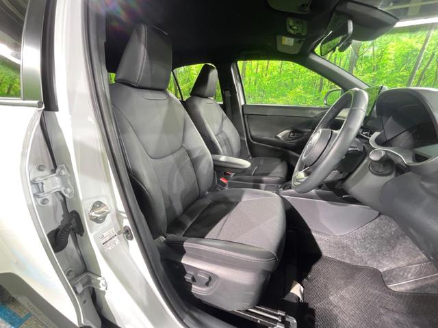 ヤリスクロス Ｚ　パノラミックビューモニター　純正８インチナビ　トヨタセーフティセンス　ドライブレコーダー　ＥＴＣ　ブラインドスポットモニター　シートヒーター　パワーシート　スマートキー（8枚目）