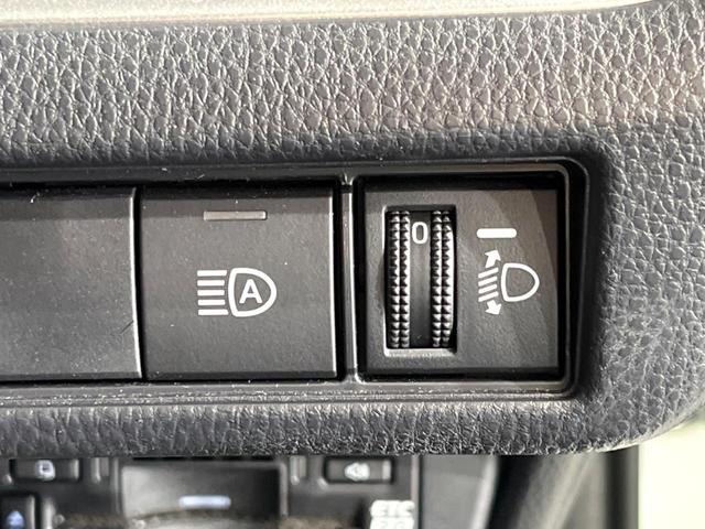 プリウス X バックカメラ 衝突被害軽減システム 禁煙車 ドラレコ コーナーセンサー スマートキー LEDヘッド ETC2.0 オートハイビーム 車線逸脱警報 オートライト オートエアコン Bluetooth(26枚目)