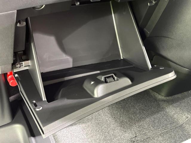 セレナ ｅ－パワー　ハイウェイスターＶ　登録済未使用車　両側電動ドア　全周囲カメラ　衝突被害軽減システム　レーダークルーズ　ハーフレザーシート　ドラレコ　コーナーセンサー　スマートキー　ＬＥＤヘッド　ビルトインＥＴＣ　純正１６インチアルミ（22枚目）