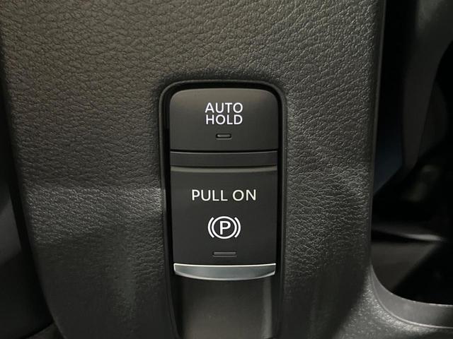 セレナ ｅ－パワー　ハイウェイスターＶ　登録済未使用車　両側電動ドア　全周囲カメラ　衝突被害軽減システム　レーダークルーズ　ハーフレザーシート　ドラレコ　コーナーセンサー　スマートキー　ＬＥＤヘッド　ビルトインＥＴＣ　純正１６インチアルミ（26枚目）