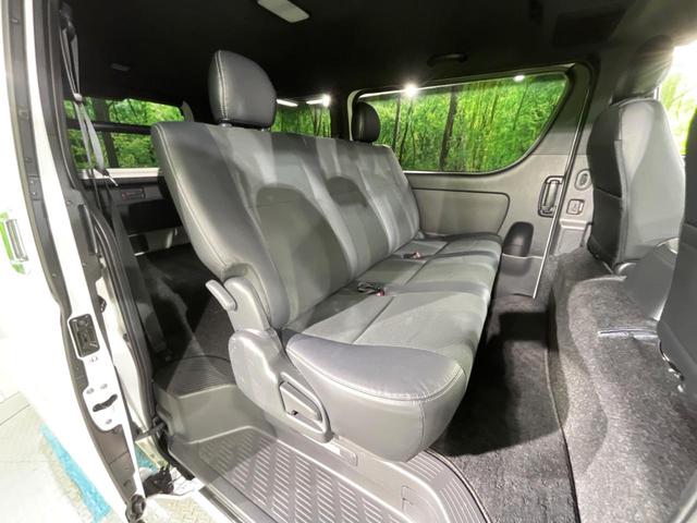 ハイエースバン スーパーＧＬ　ダークプライムＩＩ　ターボ　ＢＩＧ－Ｘ１１インチナビ　バックカメラ　トヨタセーフティセンス　両側パワースライドドア　デジタルインナーミラー　Ｂｌｕｅｔｏｏｔｈ接続　ＬＥＤヘッドライト　オートハイビーム（9枚目）