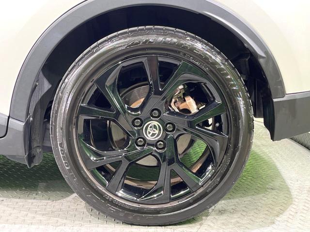 【純正１８インチアルミホイール】外観にマッチした純正アルミホイールを装着しております。各種社外アルミホイールや、スタッドレスタイヤも取扱いしております。是非ご相談ください♪