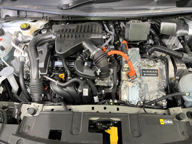 ノート X バックカメラ 衝突被害軽減システム 禁煙車 ドラレコ コーナーセンサー スマートキー LEDヘッド ビルトインETC 車線逸脱警報 オートライト オートエアコン Bluetooth フルセグ(18枚目)