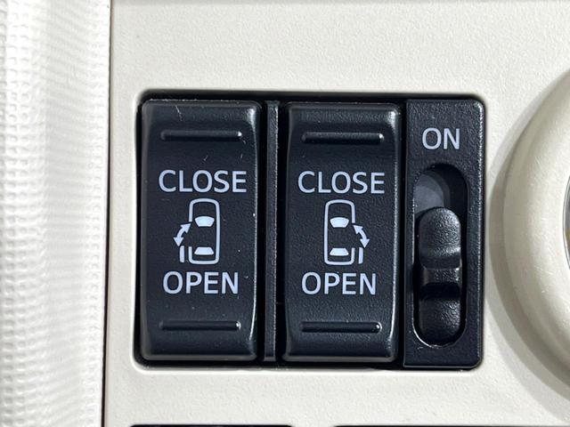 ムーヴキャンバス Ｘホワイトアクセントリミテッド　ＳＡＩＩＩ　ＳＤナビ　両側電動ドア　パノラマモニター　スマートアシスト　禁煙車　ドラレコ　スマートキー　ＥＴＣ　オートライト　オートエアコン　Ｂｌｕｅｔｏｏｔｈ　ＣＤ　ＤＶＤ再生　フルセグ（6枚目）