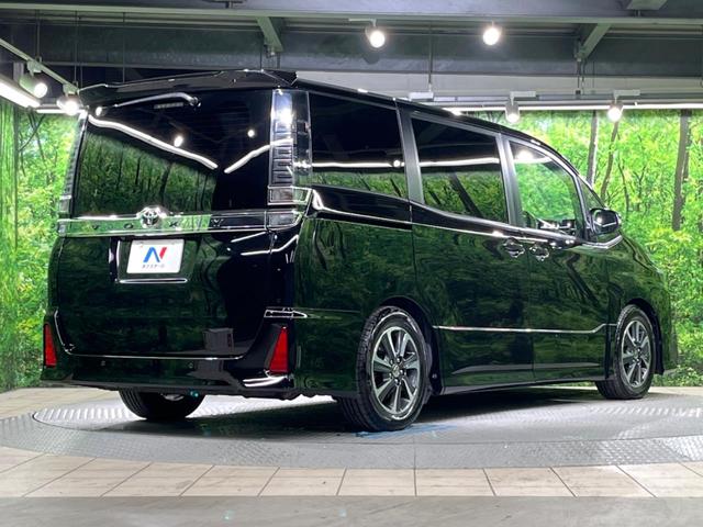 ヴォクシー ＺＳ　８インチナビ　電動スライドドア　後席モニター　バックカメラ　セーフティセンス　ドラレコ　コーナーセンサー　スマートキー　ＬＥＤヘッド　クルコン　純正１６インチアルミ　オートハイビーム　車線逸脱警報（18枚目）