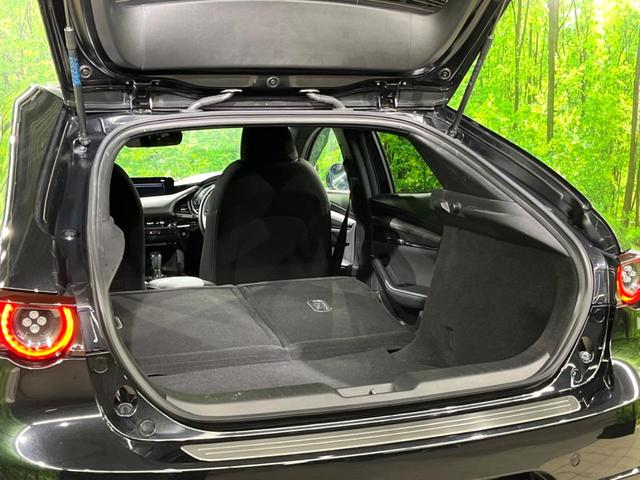 MAZDA3ファストバック 20Sプロアクティブ 8.8インチマツダコネクト バックカメラ スマートシティブレーキサポート レーダークルーズコントロール ドライブレコーダー Bluetooth接続 ETC 純正18インチアルミホイール(10枚目)