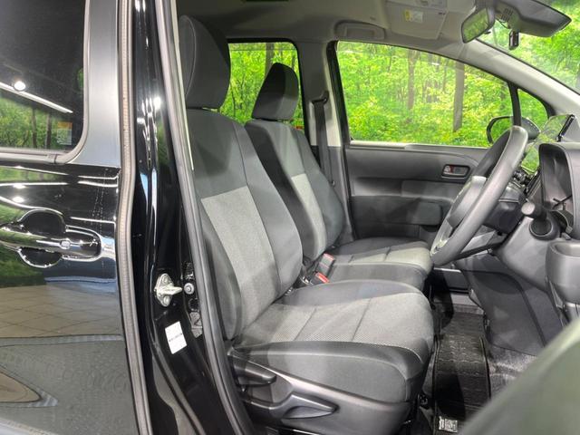 シエンタ ハイブリッドＧ　両側電動ドア　後席モニター　全周囲カメラ　衝突被害軽減システム　レーダークルーズ　禁煙車　ドラレコ　コーナーセンサー　スマートキー　ＬＥＤヘッド　ビルトインＥＴＣ　オートハイビーム　車線逸脱警報（8枚目）