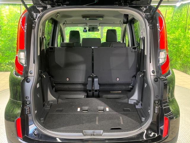 シエンタ ハイブリッドＧ　両側電動ドア　後席モニター　全周囲カメラ　衝突被害軽減システム　レーダークルーズ　禁煙車　ドラレコ　コーナーセンサー　スマートキー　ＬＥＤヘッド　ビルトインＥＴＣ　オートハイビーム　車線逸脱警報（11枚目）