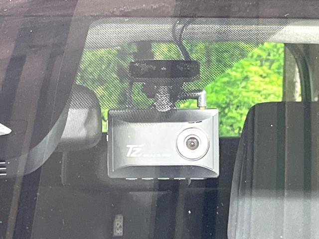 シエンタ ハイブリッドＧ　両側電動ドア　後席モニター　全周囲カメラ　衝突被害軽減システム　レーダークルーズ　禁煙車　ドラレコ　コーナーセンサー　スマートキー　ＬＥＤヘッド　ビルトインＥＴＣ　オートハイビーム　車線逸脱警報（22枚目）