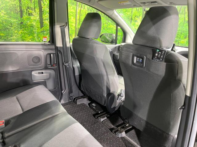 シエンタ ハイブリッドＧ　両側電動ドア　後席モニター　全周囲カメラ　衝突被害軽減システム　レーダークルーズ　禁煙車　ドラレコ　コーナーセンサー　スマートキー　ＬＥＤヘッド　ビルトインＥＴＣ　オートハイビーム　車線逸脱警報（37枚目）