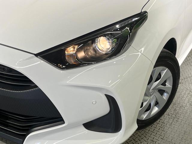 ヤリス Ｘ　バックカメラ　衝突被害軽減システム　禁煙車　ドラレコ　コーナーセンサー　スマートキー　ビルトインＥＴＣ　オートハイビーム　車線逸脱警報　オートライト　Ｂｌｕｅｔｏｏｔｈ（12枚目）