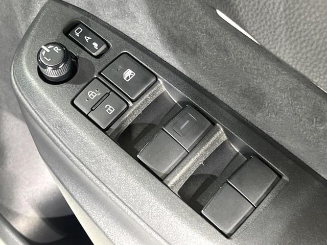 ヤリス Ｘ　バックカメラ　衝突被害軽減システム　禁煙車　ドラレコ　コーナーセンサー　スマートキー　ビルトインＥＴＣ　オートハイビーム　車線逸脱警報　オートライト　Ｂｌｕｅｔｏｏｔｈ（21枚目）