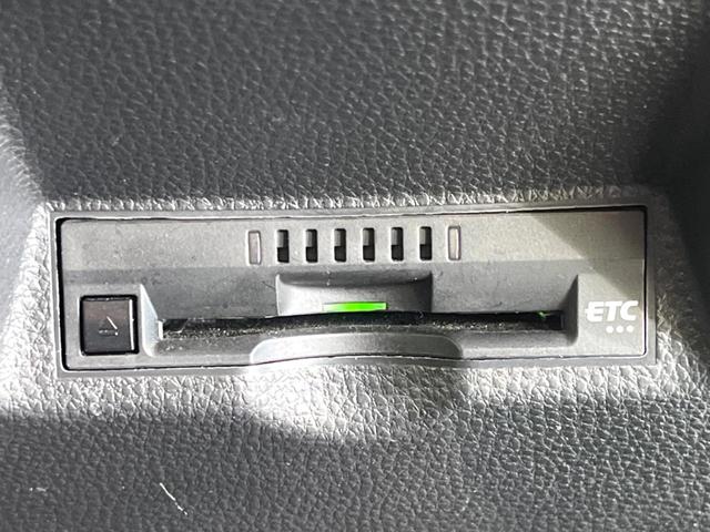 ヤリス Ｘ　バックカメラ　衝突被害軽減システム　禁煙車　ドラレコ　コーナーセンサー　スマートキー　ビルトインＥＴＣ　オートハイビーム　車線逸脱警報　オートライト　Ｂｌｕｅｔｏｏｔｈ（23枚目）