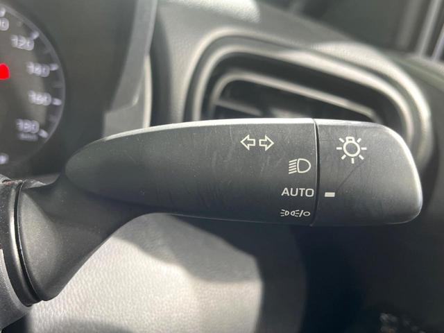 ヤリス Ｘ　バックカメラ　衝突被害軽減システム　禁煙車　ドラレコ　コーナーセンサー　スマートキー　ビルトインＥＴＣ　オートハイビーム　車線逸脱警報　オートライト　Ｂｌｕｅｔｏｏｔｈ（25枚目）