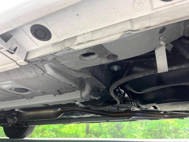 ヤリス Ｘ　バックカメラ　衝突被害軽減システム　禁煙車　ドラレコ　コーナーセンサー　スマートキー　ビルトインＥＴＣ　オートハイビーム　車線逸脱警報　オートライト　Ｂｌｕｅｔｏｏｔｈ（43枚目）