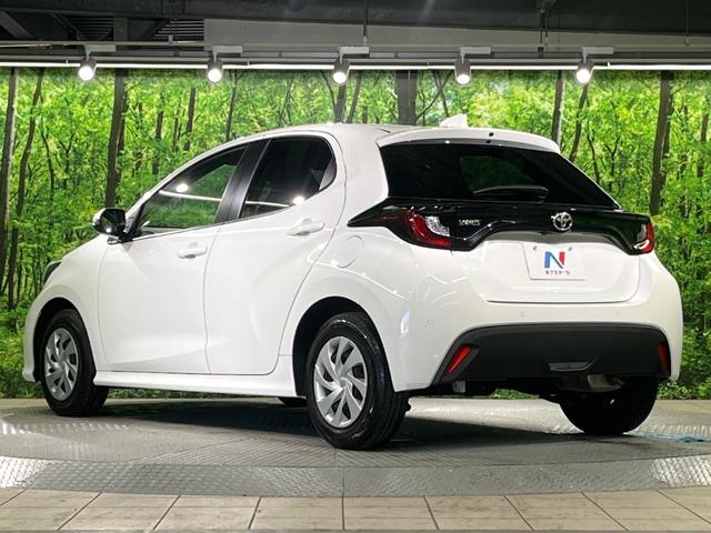 ヤリス Ｘ　バックカメラ　衝突被害軽減システム　禁煙車　ドラレコ　コーナーセンサー　スマートキー　ビルトインＥＴＣ　オートハイビーム　車線逸脱警報　オートライト　Ｂｌｕｅｔｏｏｔｈ（51枚目）