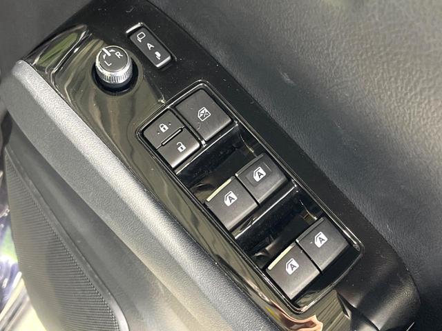 ヴェルファイアハイブリッド Ｚ　純正９型ナビ　４ＷＤ　両側電動ドア　バックカメラ　衝突被害軽減システム　レーダークルーズ　ドラレコ　コーナーセンサー　スマートキー　ＬＥＤヘッド　ＥＴＣ２．０　純正１７インチアルミ　オートハイビーム（23枚目）