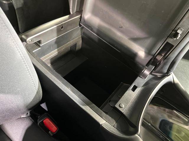 ヴェルファイアハイブリッド Ｚ　純正９型ナビ　４ＷＤ　両側電動ドア　バックカメラ　衝突被害軽減システム　レーダークルーズ　ドラレコ　コーナーセンサー　スマートキー　ＬＥＤヘッド　ＥＴＣ２．０　純正１７インチアルミ　オートハイビーム（37枚目）