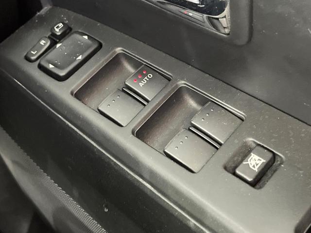 プレマシー 20CS 純正ナビ 電動スライドドア 禁煙車 ドラレコ ETC オートエアコン Bluetooth CD DVD再生 フルセグ 純正15インチスチールホイール(30枚目)