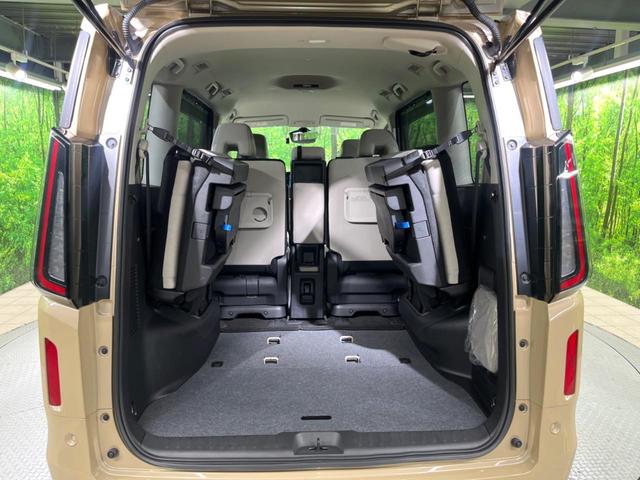 セレナ ＸＶ　両側電動ドア　全周囲カメラ　衝突被害軽減システム　レーダークルーズ　禁煙車　ドラレコ　コーナーセンサー　スマートキー　ＬＥＤヘッド　ビルトインＥＴＣ　純正１６インチアルミ　車線逸脱警報　オートライト（11枚目）