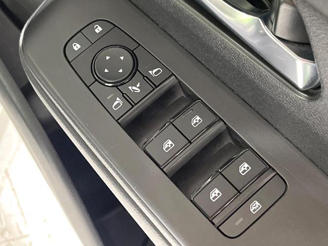 セレナ ハイウェイスターＶ　純正ナビ　両側電動ドア　全周囲カメラ　衝突被害軽減システム　レーダークルーズ　コーナーセンサー　スマートキー　ＬＥＤヘッド　ビルトインＥＴＣ　純正１６インチアルミ　車線逸脱警報　オートライト（24枚目）