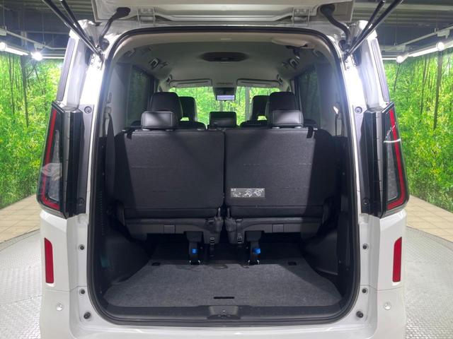 セレナ ハイウェイスターＶ　純正ナビ　両側電動ドア　全周囲カメラ　衝突被害軽減システム　レーダークルーズ　コーナーセンサー　スマートキー　ＬＥＤヘッド　ビルトインＥＴＣ　純正１６インチアルミ　車線逸脱警報　オートライト（42枚目）