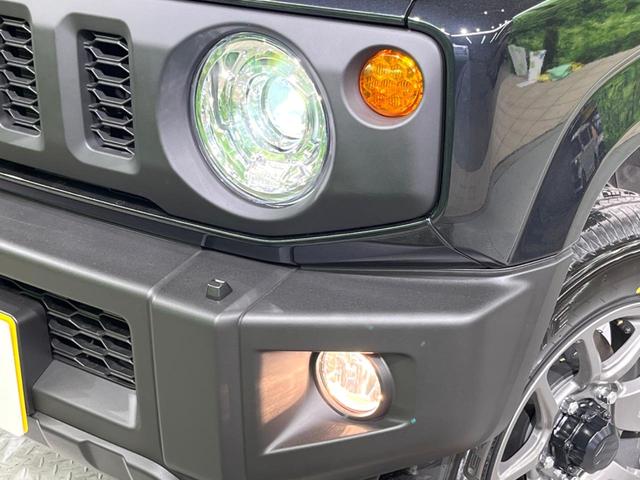 ジムニー ＸＣ　届出済未使用車　スズキセーフティサポート　クルーズコントロール　シートヒーター　スマートキー　車線逸脱抑制機能　ＬＥＤヘッドライト　純正１６インチアルミホイール　オートエアコン　オートライト（12枚目）