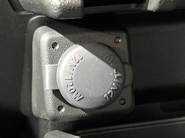 ジムニー ＸＣ　届出済未使用車　スズキセーフティサポート　クルーズコントロール　シートヒーター　スマートキー　車線逸脱抑制機能　ＬＥＤヘッドライト　純正１６インチアルミホイール　オートエアコン　オートライト（21枚目）