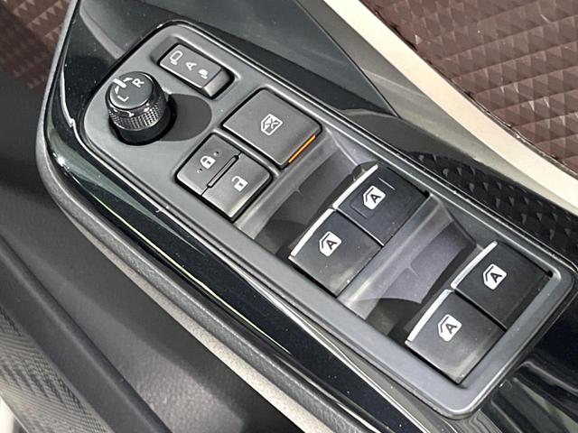 Ｃ－ＨＲ Ｇ　純正ナビ　バックカメラ　レーダークルーズコントロール　トヨタセーフティセンス　スマートキー　ＥＴＣ　シートヒーター　純正１８インチＡＷ　Ｂｌｕｅｔｏｏｔｈ接続　フルセグＴＶ（24枚目）