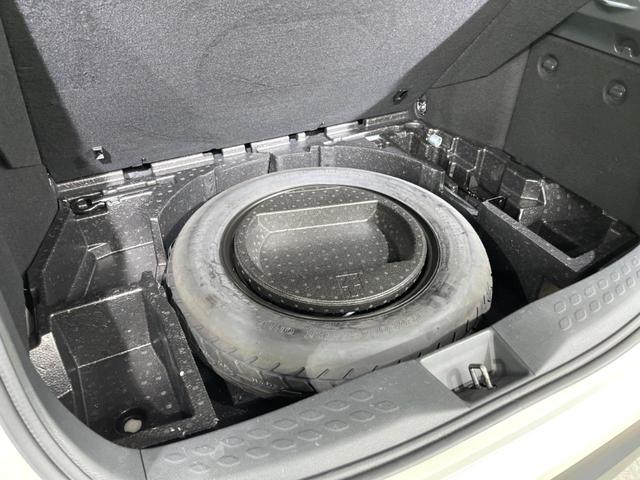 Ｃ－ＨＲ Ｇ　純正ナビ　バックカメラ　レーダークルーズコントロール　トヨタセーフティセンス　スマートキー　ＥＴＣ　シートヒーター　純正１８インチＡＷ　Ｂｌｕｅｔｏｏｔｈ接続　フルセグＴＶ（56枚目）