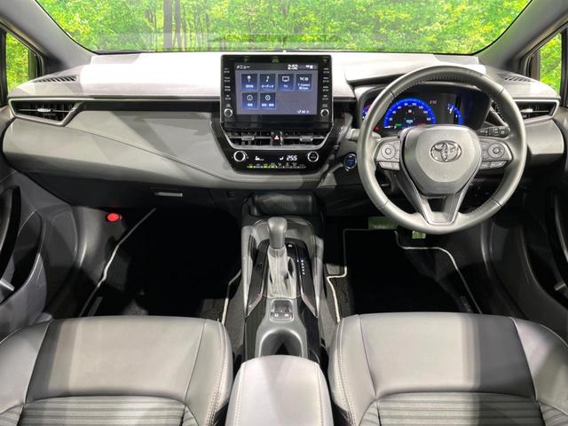 カローラ ハイブリッド　ダブルバイビー　バックカメラ　衝突被害軽減システム　レーダークルーズ　禁煙車　ハーフレザーシート　ドラレコ　コーナーセンサー　スマートキー　ＬＥＤヘッド　ビルトインＥＴＣ　オートハイビーム　車線逸脱警報（2枚目）
