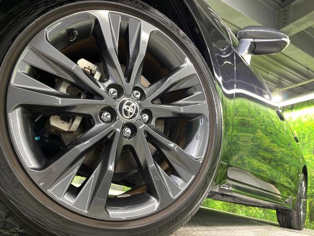 カローラ ハイブリッド　ダブルバイビー　バックカメラ　衝突被害軽減システム　レーダークルーズ　禁煙車　ハーフレザーシート　ドラレコ　コーナーセンサー　スマートキー　ＬＥＤヘッド　ビルトインＥＴＣ　オートハイビーム　車線逸脱警報（13枚目）