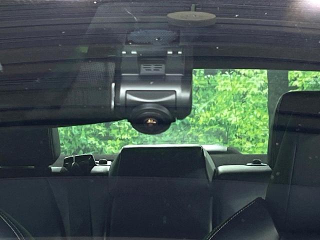 カローラ ハイブリッド　ダブルバイビー　バックカメラ　衝突被害軽減システム　レーダークルーズ　禁煙車　ハーフレザーシート　ドラレコ　コーナーセンサー　スマートキー　ＬＥＤヘッド　ビルトインＥＴＣ　オートハイビーム　車線逸脱警報（22枚目）