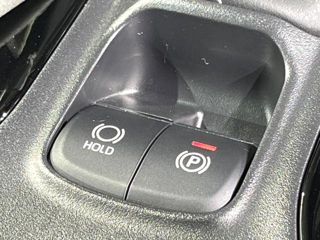 カローラ ハイブリッド　ダブルバイビー　バックカメラ　衝突被害軽減システム　レーダークルーズ　禁煙車　ハーフレザーシート　ドラレコ　コーナーセンサー　スマートキー　ＬＥＤヘッド　ビルトインＥＴＣ　オートハイビーム　車線逸脱警報（27枚目）