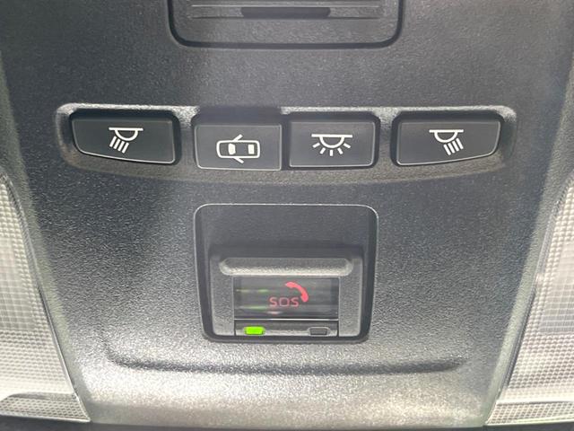 カローラ ハイブリッド　ダブルバイビー　バックカメラ　衝突被害軽減システム　レーダークルーズ　禁煙車　ハーフレザーシート　ドラレコ　コーナーセンサー　スマートキー　ＬＥＤヘッド　ビルトインＥＴＣ　オートハイビーム　車線逸脱警報（30枚目）