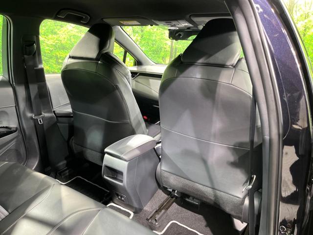 カローラ ハイブリッド　ダブルバイビー　バックカメラ　衝突被害軽減システム　レーダークルーズ　禁煙車　ハーフレザーシート　ドラレコ　コーナーセンサー　スマートキー　ＬＥＤヘッド　ビルトインＥＴＣ　オートハイビーム　車線逸脱警報（42枚目）