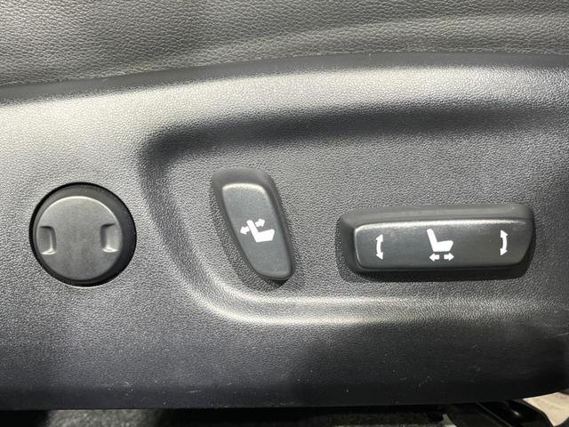 プリウス Gツーリングセレクション 純正8型ナビ バックカメラ パワーシート スマートキー LEDヘッド ビルトインETC クルコン 純正17インチアルミ オートライト オートエアコン Bluetooth CD フルセグ LEDフォグ(6枚目)