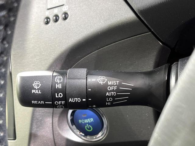 プリウス Gツーリングセレクション 純正8型ナビ バックカメラ パワーシート スマートキー LEDヘッド ビルトインETC クルコン 純正17インチアルミ オートライト オートエアコン Bluetooth CD フルセグ LEDフォグ(27枚目)