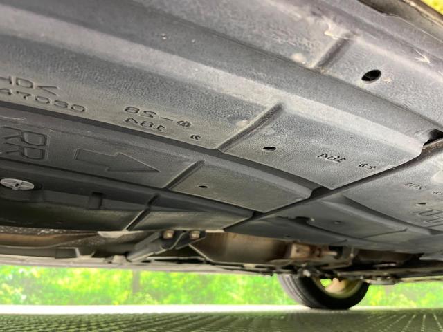 プリウス Gツーリングセレクション 純正8型ナビ バックカメラ パワーシート スマートキー LEDヘッド ビルトインETC クルコン 純正17インチアルミ オートライト オートエアコン Bluetooth CD フルセグ LEDフォグ(40枚目)