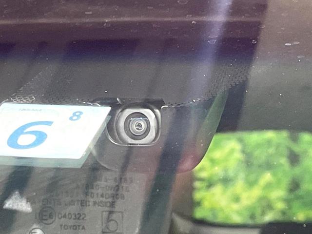 ハリアー Ｚ　全周囲カメラ　ＪＢＬサウンド　衝突被害軽減システム　禁煙車　電動リアゲート　ハーフレザーシート　コーナーセンサー　スマートキー　ＬＥＤヘッド　ＥＴＣ２．０　純正１９インチアルミ　オートハイビーム（5枚目）