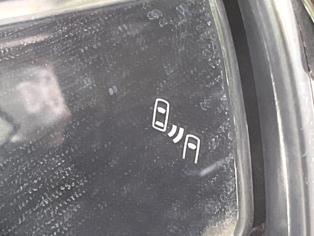 ハリアー Ｚ　全周囲カメラ　ＪＢＬサウンド　衝突被害軽減システム　禁煙車　電動リアゲート　ハーフレザーシート　コーナーセンサー　スマートキー　ＬＥＤヘッド　ＥＴＣ２．０　純正１９インチアルミ　オートハイビーム（7枚目）