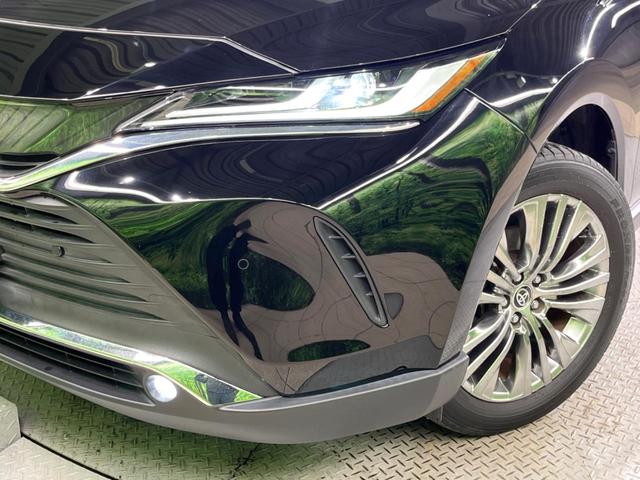 ハリアー Ｚ　全周囲カメラ　ＪＢＬサウンド　衝突被害軽減システム　禁煙車　電動リアゲート　ハーフレザーシート　コーナーセンサー　スマートキー　ＬＥＤヘッド　ＥＴＣ２．０　純正１９インチアルミ　オートハイビーム（12枚目）