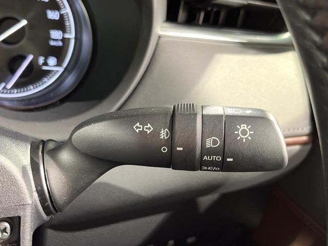 ハリアー Ｚ　全周囲カメラ　ＪＢＬサウンド　衝突被害軽減システム　禁煙車　電動リアゲート　ハーフレザーシート　コーナーセンサー　スマートキー　ＬＥＤヘッド　ＥＴＣ２．０　純正１９インチアルミ　オートハイビーム（29枚目）