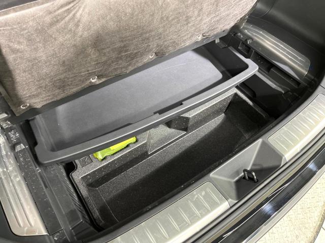 ハリアー Ｚ　全周囲カメラ　ＪＢＬサウンド　衝突被害軽減システム　禁煙車　電動リアゲート　ハーフレザーシート　コーナーセンサー　スマートキー　ＬＥＤヘッド　ＥＴＣ２．０　純正１９インチアルミ　オートハイビーム（51枚目）