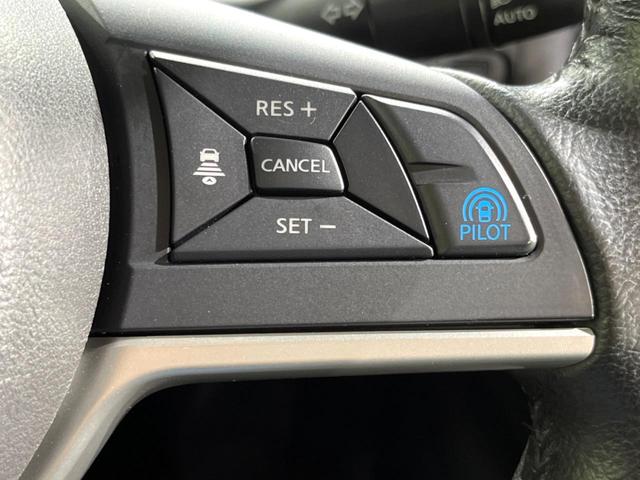 セレナ ハイウェイスター　プロパイロットエディション　両側電動ドア　純正ＳＤナビ　後席モニター　バックカメラ　衝突被害軽減システム　ドラレコ　コーナーセンサー　スマートキー　ＬＥＤヘッド　ビルトインＥＴＣ　純正１６インチアルミ　車線逸脱警報（5枚目）