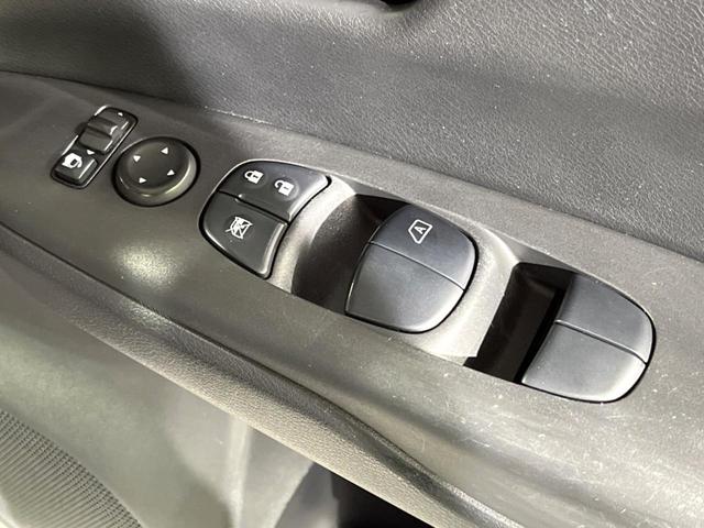 セレナ ハイウェイスター　プロパイロットエディション　両側電動ドア　純正ＳＤナビ　後席モニター　バックカメラ　衝突被害軽減システム　ドラレコ　コーナーセンサー　スマートキー　ＬＥＤヘッド　ビルトインＥＴＣ　純正１６インチアルミ　車線逸脱警報（25枚目）