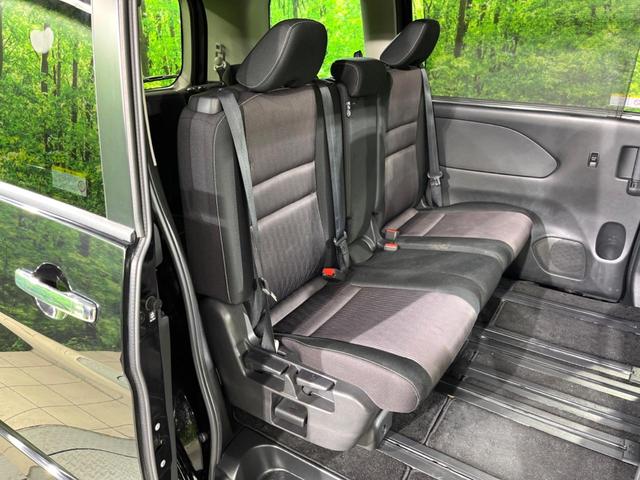 セレナ ハイウェイスター　Ｖセレクション　両側電動ドア　純正ＳＤナビ　後席モニター　バックカメラ　衝突被害軽減システム　ドラレコ　スマートキー　ＬＥＤヘッド　ビルトインＥＴＣ　クルコン　純正１６インチアルミ　車線逸脱警報　オートライト（9枚目）