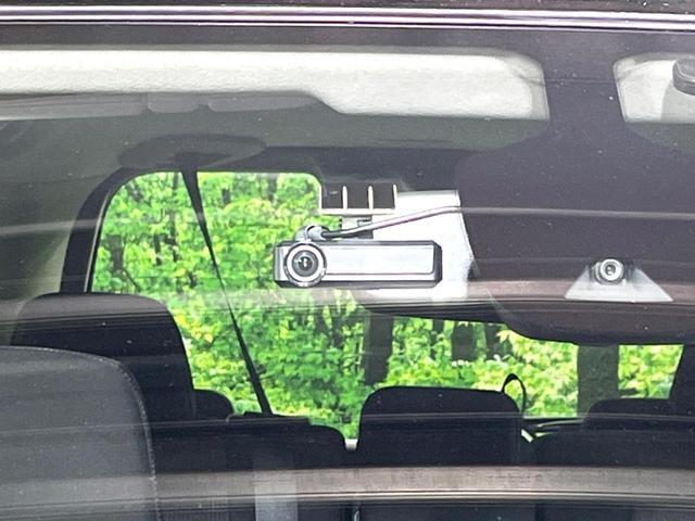 セレナ ハイウェイスター　Ｖセレクション　両側電動ドア　純正ＳＤナビ　後席モニター　バックカメラ　衝突被害軽減システム　ドラレコ　スマートキー　ＬＥＤヘッド　ビルトインＥＴＣ　クルコン　純正１６インチアルミ　車線逸脱警報　オートライト（25枚目）