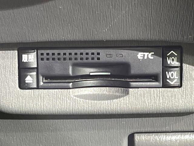 プリウス Sツーリングセレクション バックカメラ スマートキー LEDヘッド ビルトインETC オートライト オートエアコン Bluetooth CD DVD再生 フルセグ(5枚目)